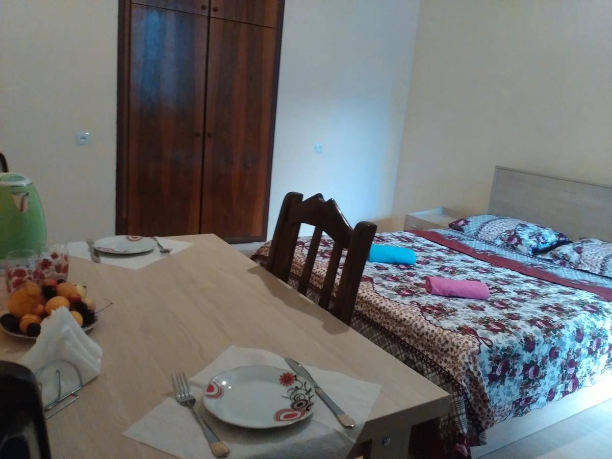"Green Way" Guest House Tbilisi Ngoại thất bức ảnh