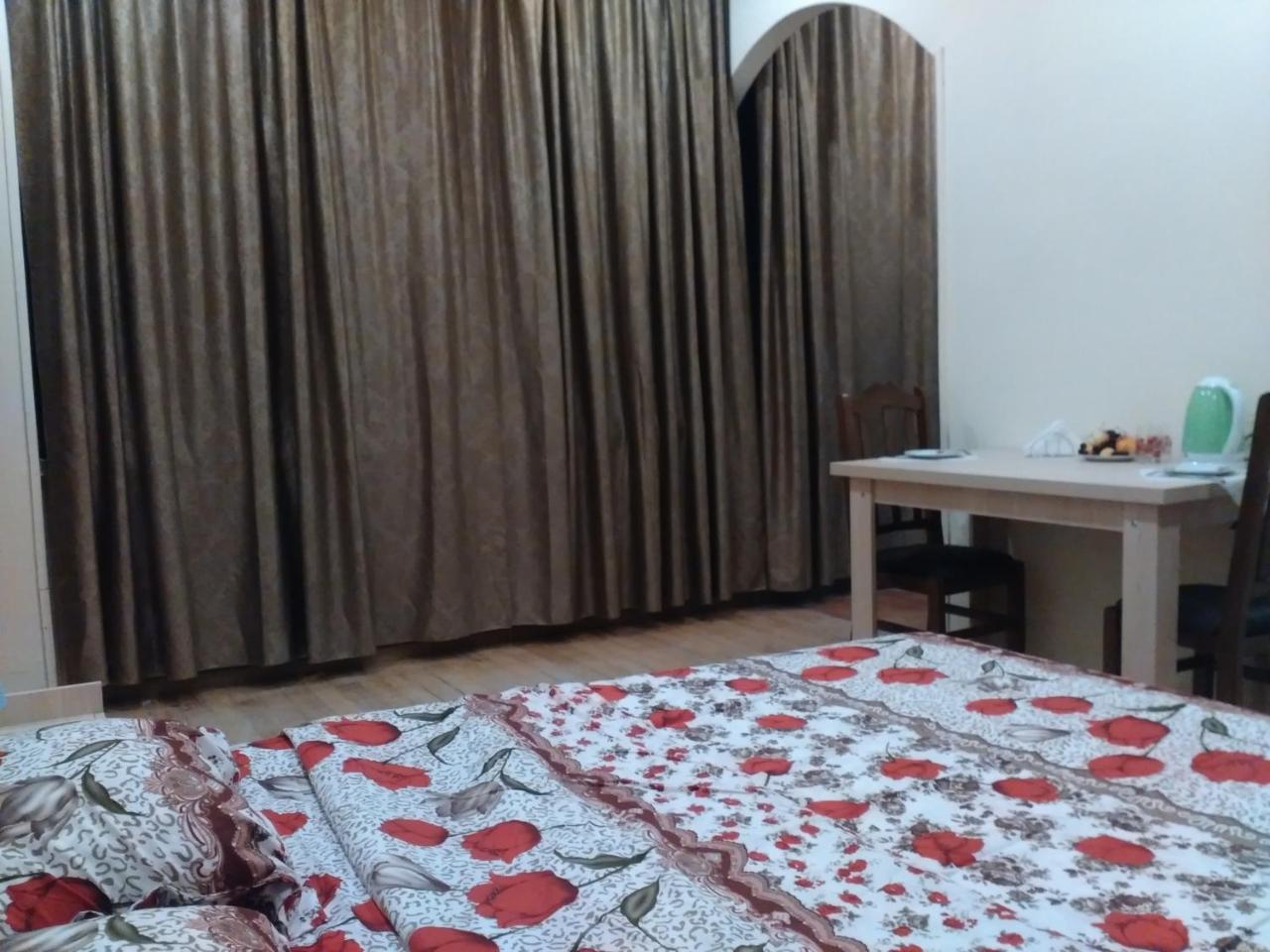 "Green Way" Guest House Tbilisi Ngoại thất bức ảnh