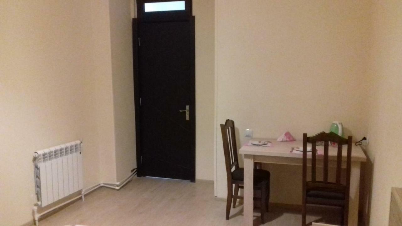 "Green Way" Guest House Tbilisi Ngoại thất bức ảnh