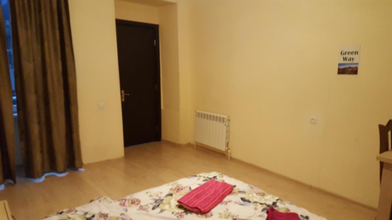 "Green Way" Guest House Tbilisi Ngoại thất bức ảnh